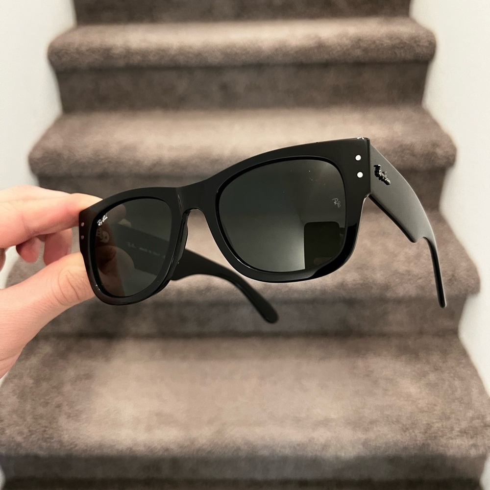 Ray-Ban Black Square Sunglasses with Dark Lenses